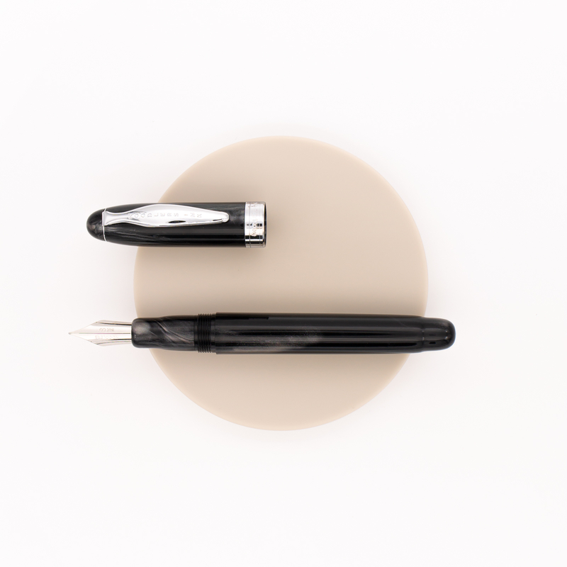 Noodler's Ahab Fountain Pen Black Crow