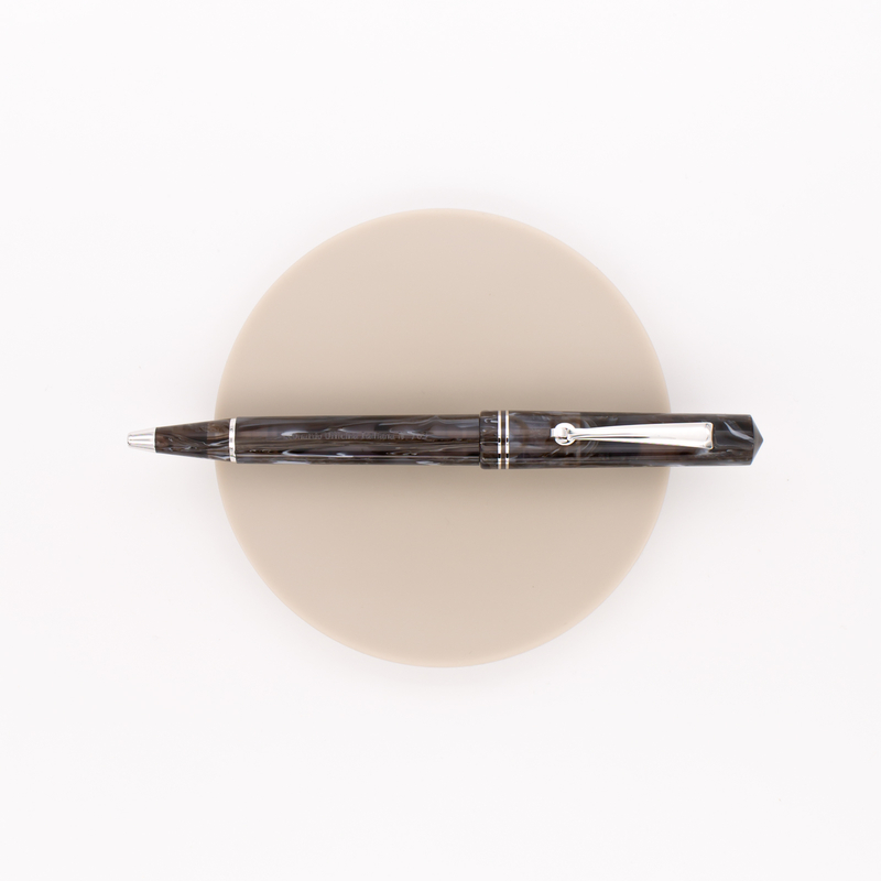 Leonardo Officina Italiana Momento Zero Ballpoint Pen Horn