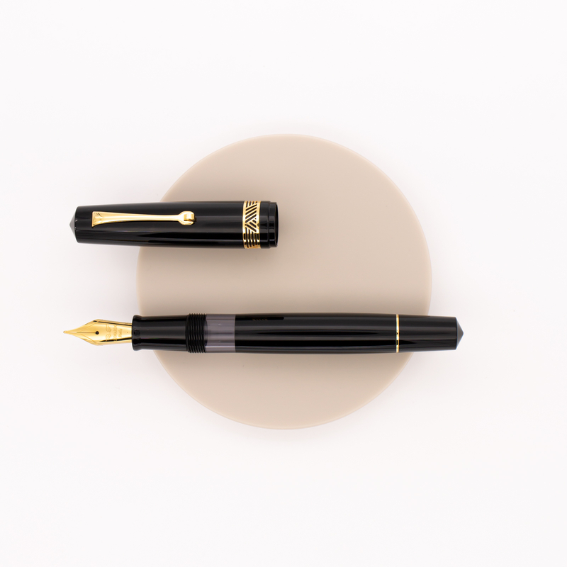 Leonardo Momento Magico Penna Stilografica Anima Nera Glossy & Oro