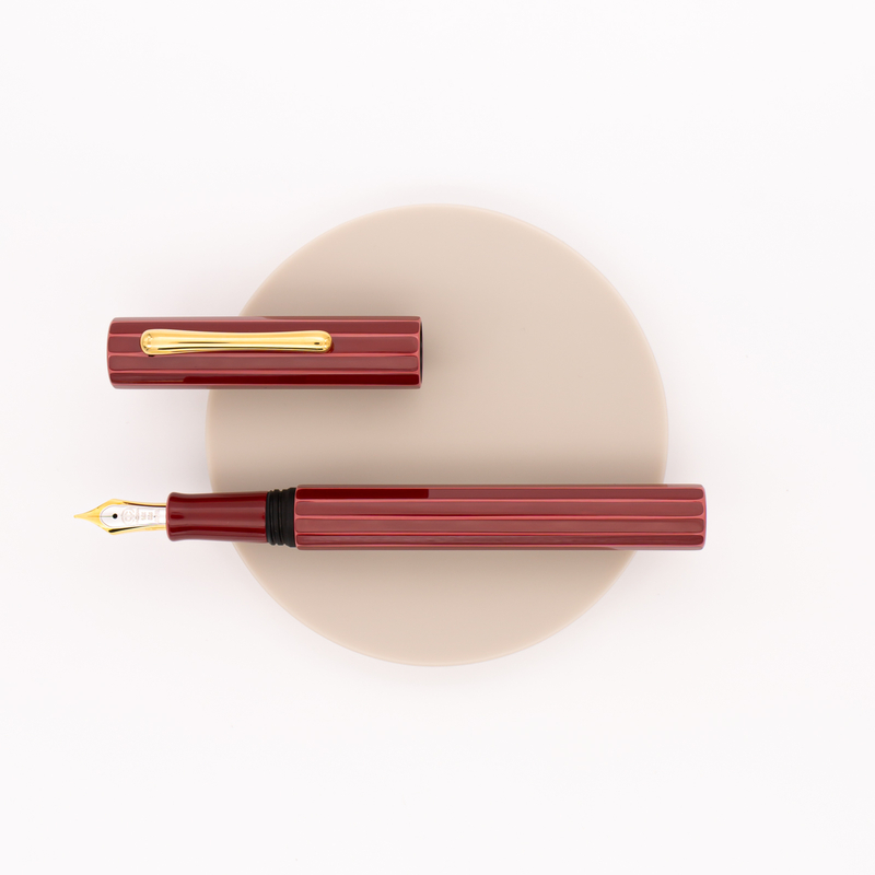 Taccia Kaku-Take Urushi Penna Stilografica Umegasane