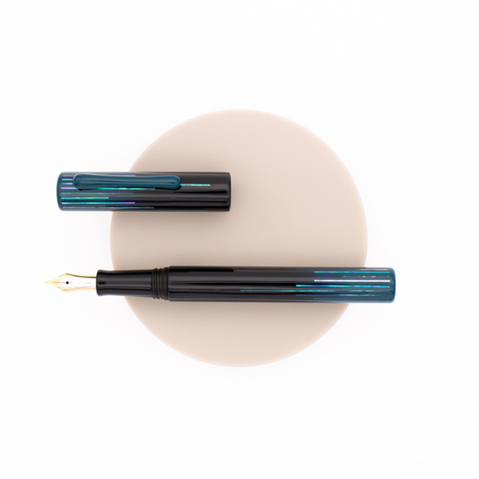 Taccia Raden Ama-Iro Fountain Pen Hekiku Limited Edition