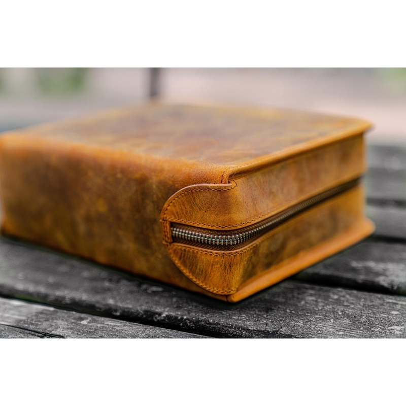 Galen Leather Zippered 40 Slots Pen Case Crazy Horse Brown