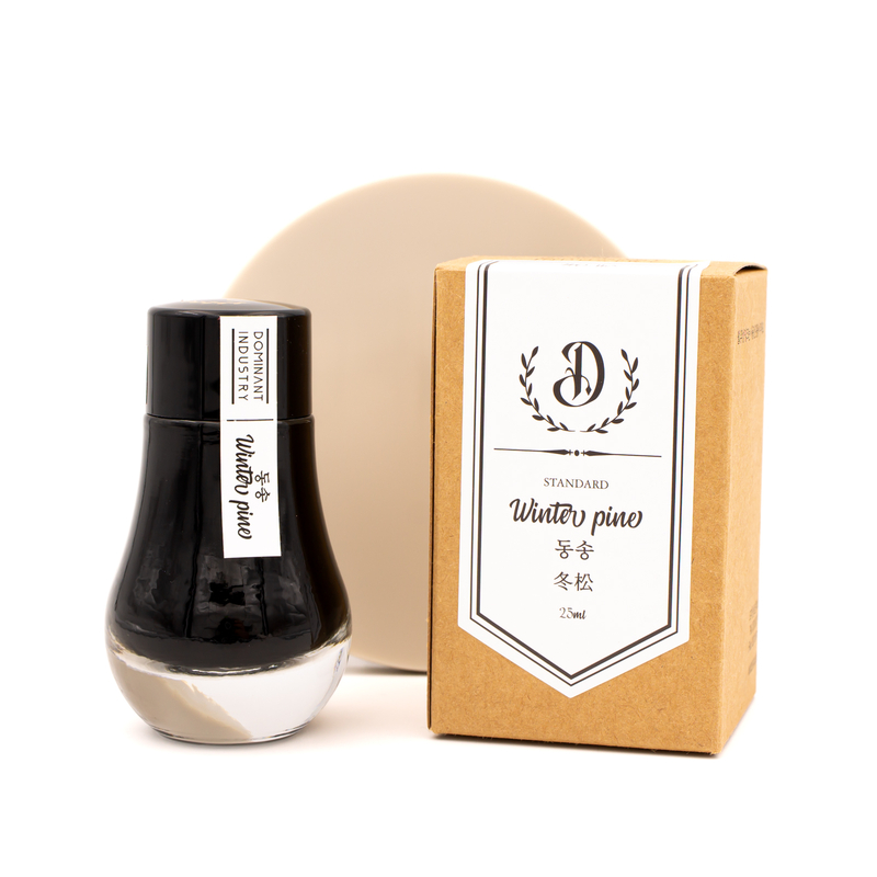 Dominant Industry Standard Winter Pine Inchiostro 25 ml