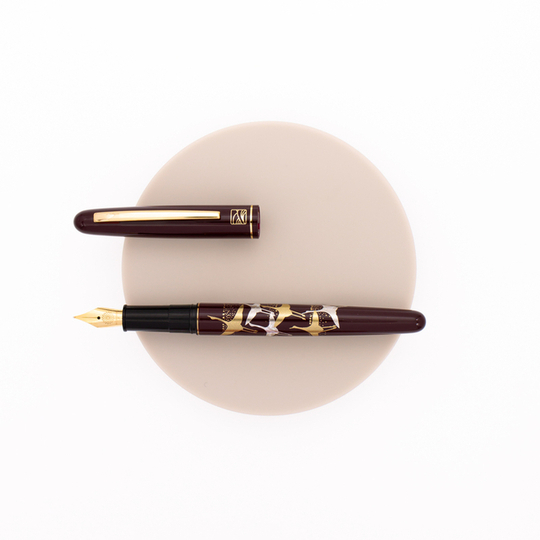 Wancher x Kuretake Kindai Maki-e Fountain Pen Kakuju Red