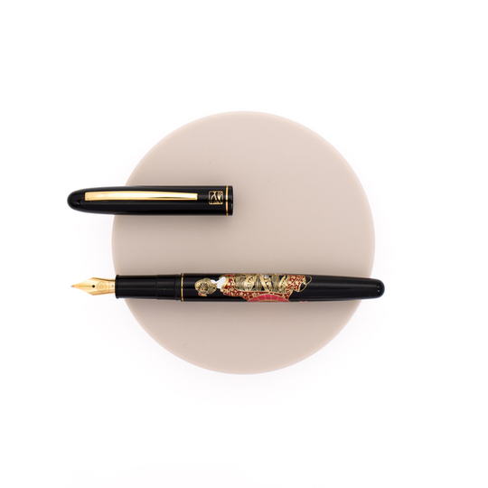 Wancher x Kuretake Kindai Maki-e Fountain Pen Hana Maiko