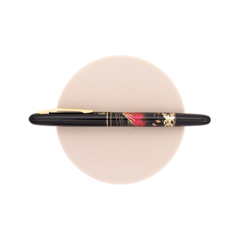 Wancher Wancher x Kuretake Kindai Maki-e Fountain Pen Aka Fuji