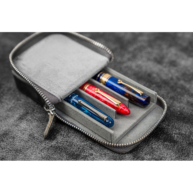 Galen Leather Galen Leather Magnum Opus 3 Slots Pen Case Crazy Horse Smoky Grey