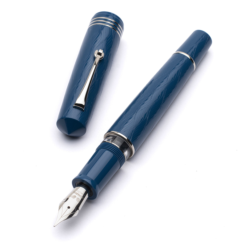 Leonardo Officina Italiana Leonardo Momento Zero Grande 2.0 L'Arte del Guillochè Penna Stilografica Iris Blue & Rodio 14k