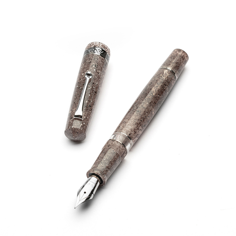 Leonardo Officina Italiana Leonardo Momento Magico Penna Stilografica Sabbia di Mare & Rodio 14k