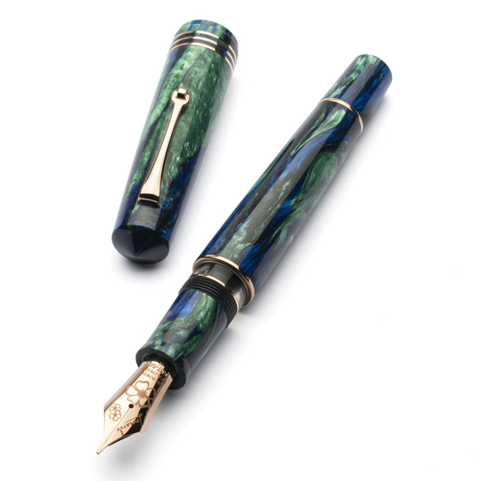 Leonardo Momento Zero Grande 2.0 Fountain Pen Fiordaliso Blue No. 8 Nib
