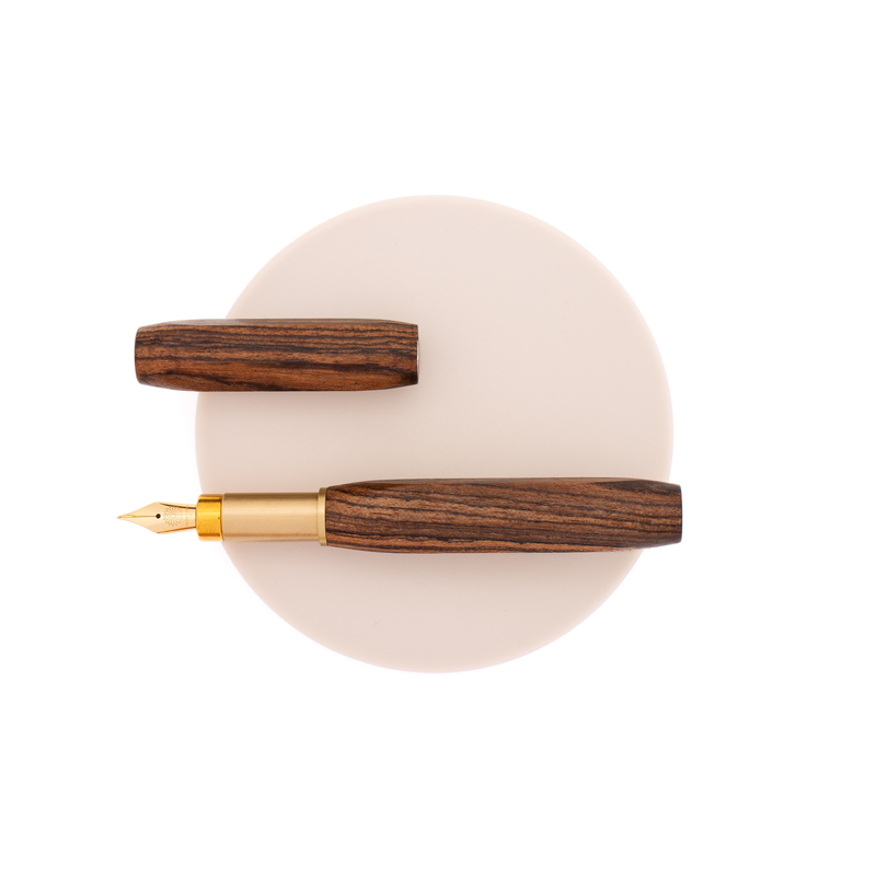 Wancher Wancher Sekai Densho 6 Facets Penna Stilografica Tigerwood