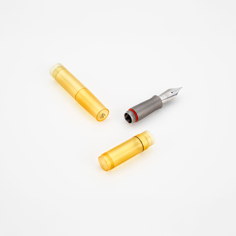 Gravitas Gravitas Quark Fountain Pen Ultem