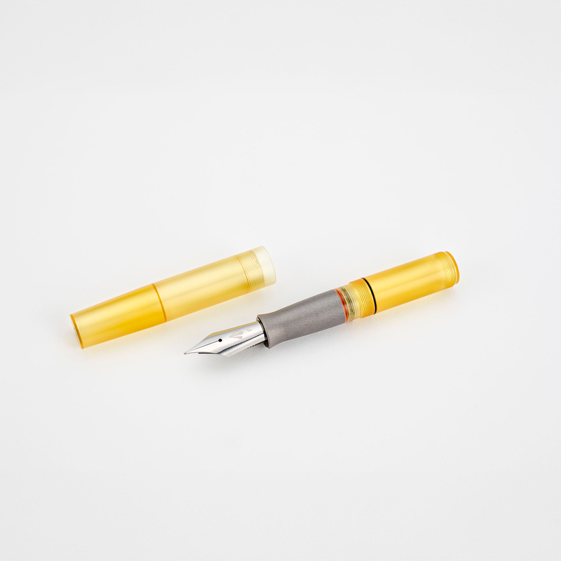 Gravitas Gravitas Quark Penna Stilografica Ultem