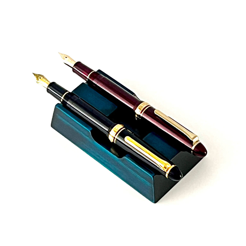 Toyooka Craft Toyooka Craft Pen Rest for 2 Pens Hinoki Blue