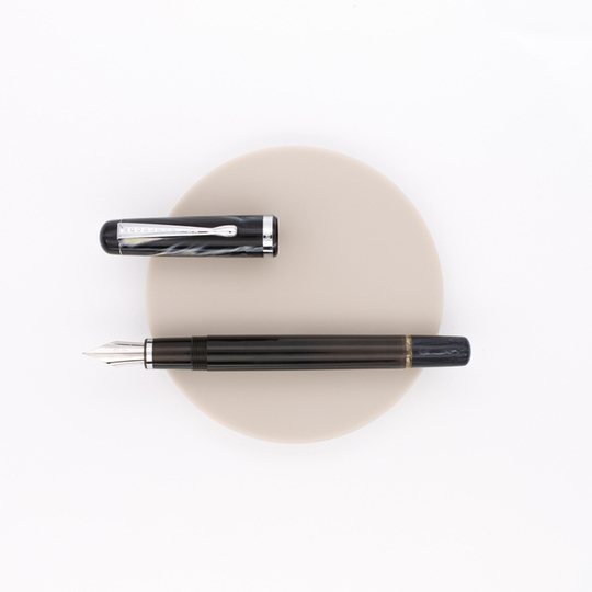 Noodler's Konrad Fountain Pen Ivory Darkness