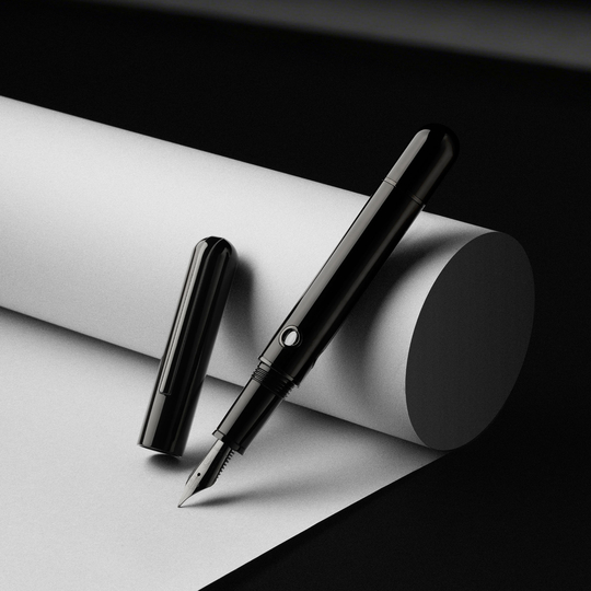 Nahvalur Nautilus Fountain Pen Cephalopod & Rhutenium