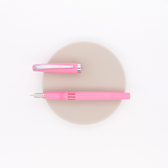 Noodler's Nib Creaper Fountain Pen Panther Pink