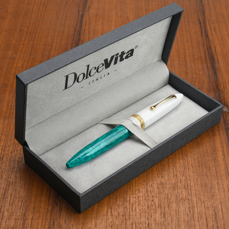 Dolcevita Leonardo x Dolcevita Furore Fountain Pen Smeralda & Gold