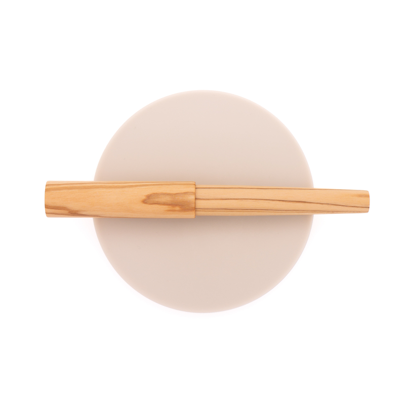 Wancher Wancher Sekai World Tree Fountain Pen Olive Wood