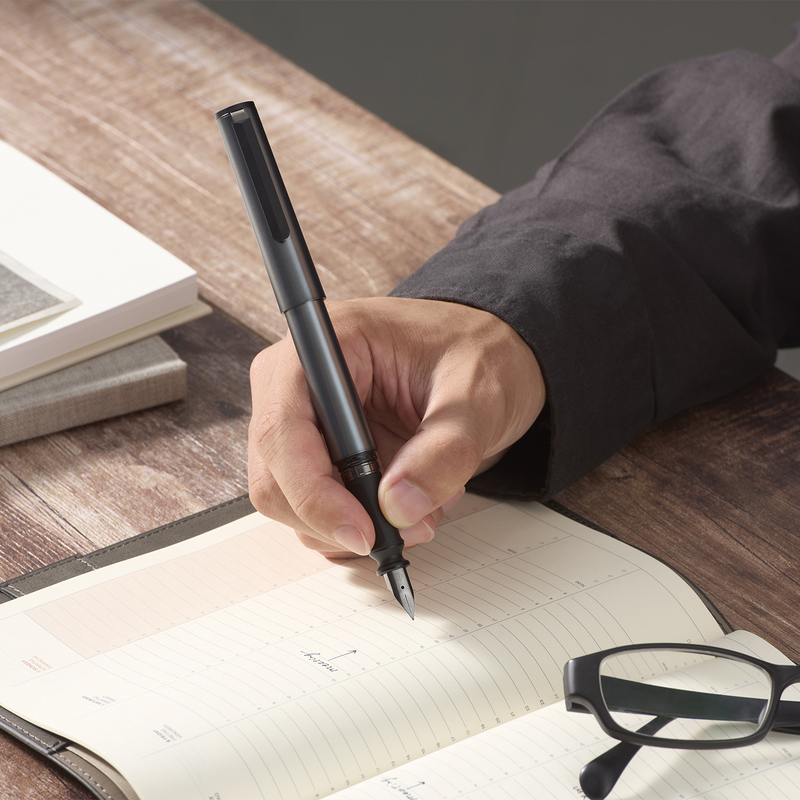 Sailor Sailor Tuzu Forge Fountain Pen Gunmetal