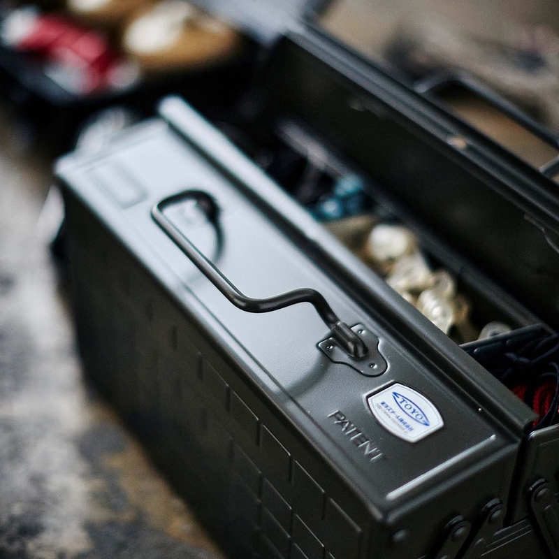 Toyo Steel Toyo Steel ST-350 Cantilever Toolbox Black