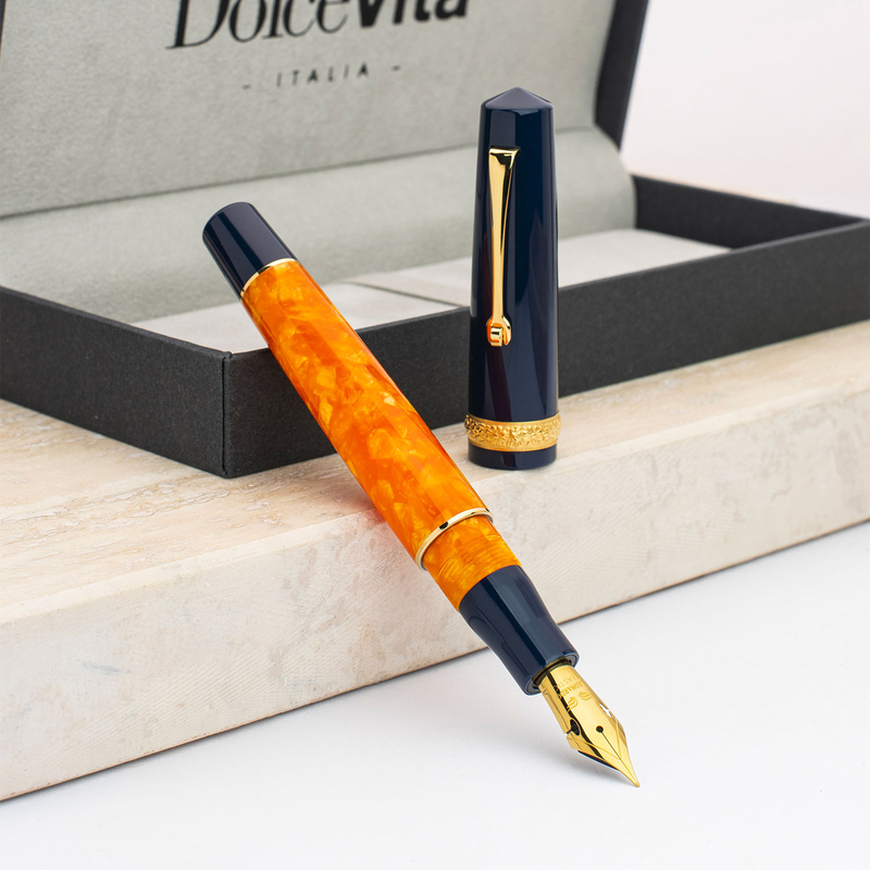 Dolcevita Leonardo x Dolcevita Momento Zero Fountain Pen Siren & Gold